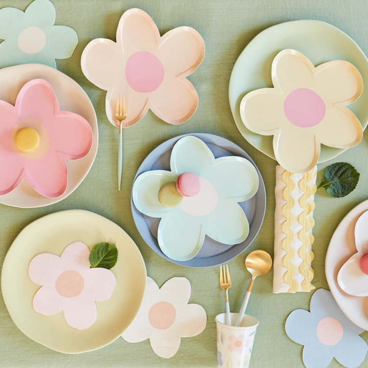 Daisy Shaped party napkins