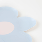 Daisy shaped party plates